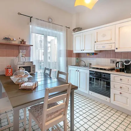 Bb Danilo Bed & Breakfast 4*